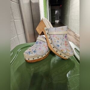 Free People 🌼Calabasas Floral Leather Clog NEW♡ NWT